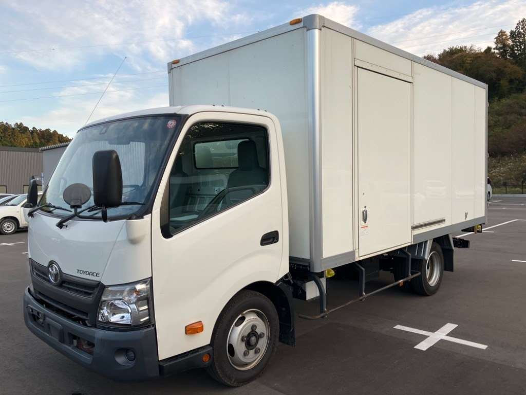 2019 Toyota Toyoace Truck XZU710[0]