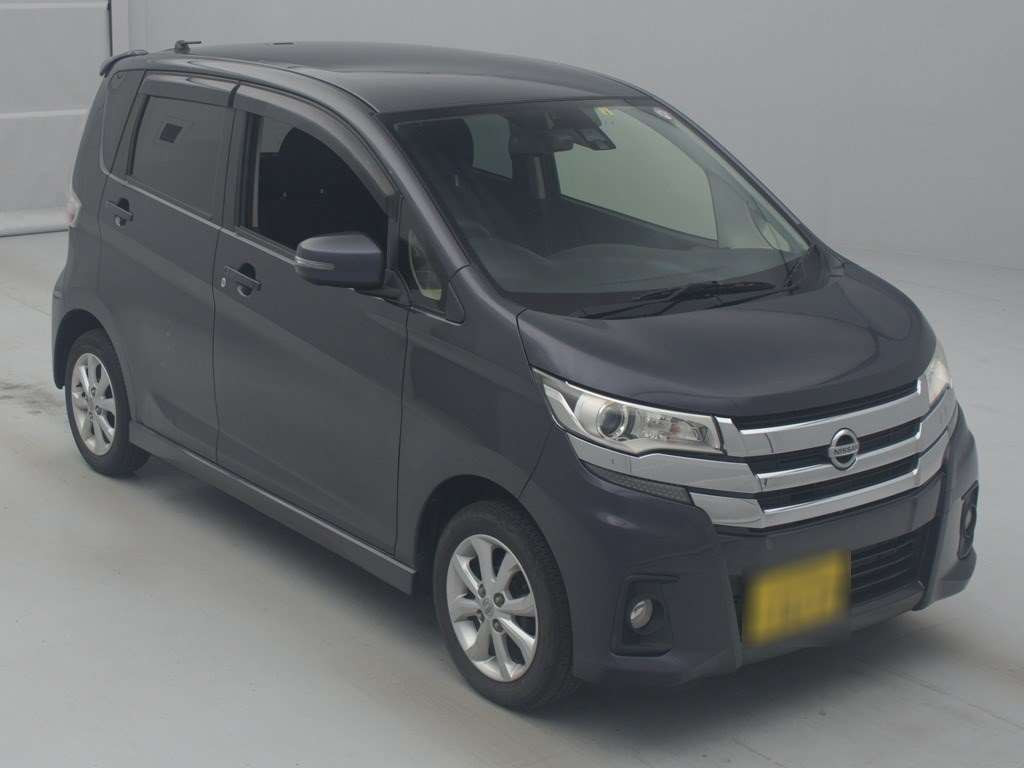 2016 Nissan DAYZ B21W[2]