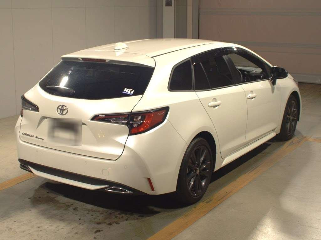 2021 Toyota Corolla Touring Wagon ZRE212W[1]