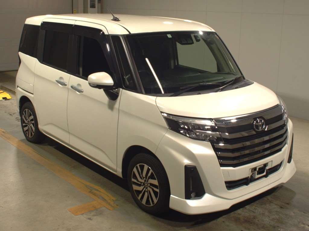 2021 Toyota Roomy M900A[2]