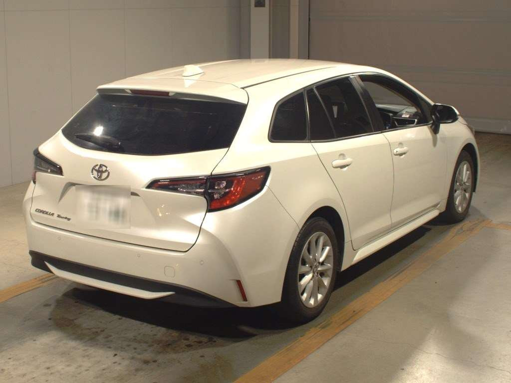 2020 Toyota Corolla Touring Wagon ZRE212W[1]