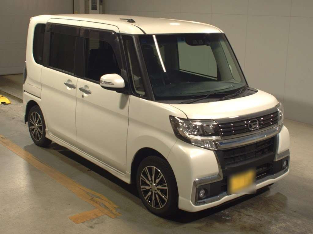 2017 Daihatsu Tanto Custom LA600S[2]