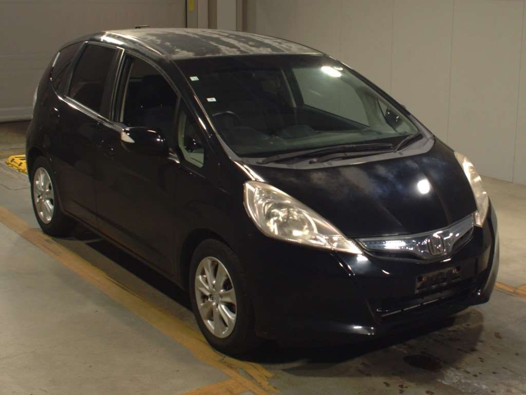 2010 Honda Fit Hybrid GP1[2]