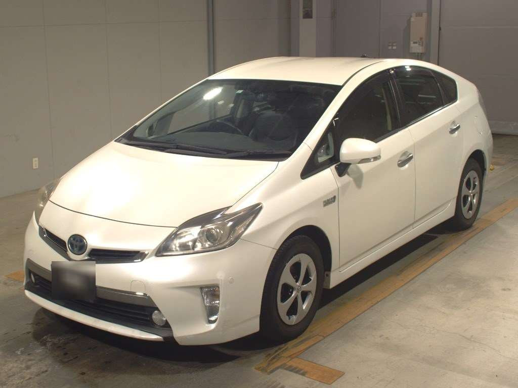 2013 Toyota Prius PHV ZVW35[0]