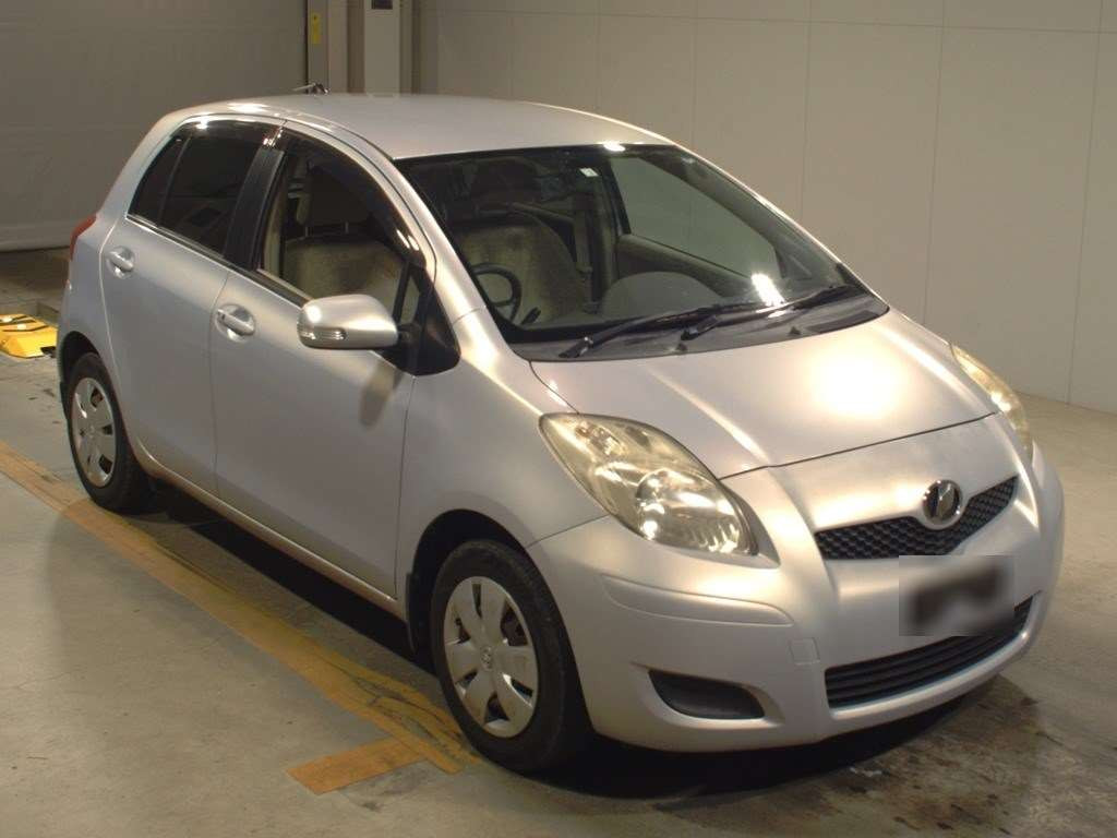 2008 Toyota Vitz SCP90[2]