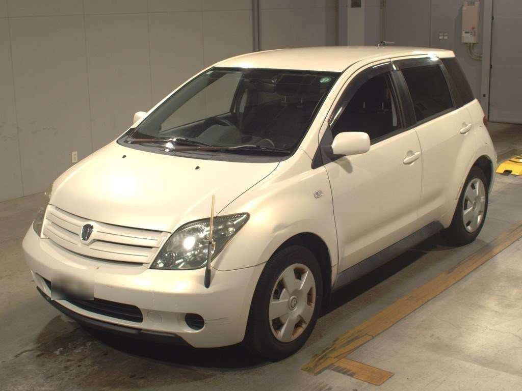 2004 Toyota IST NCP60[0]