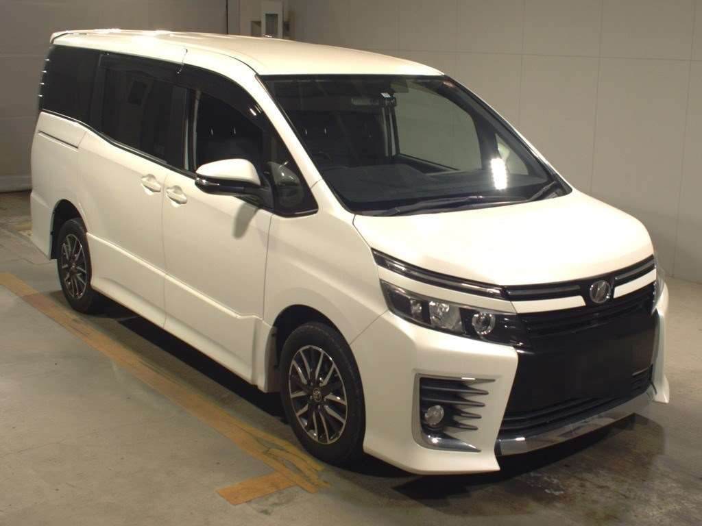 2015 Toyota Voxy ZRR85W[2]