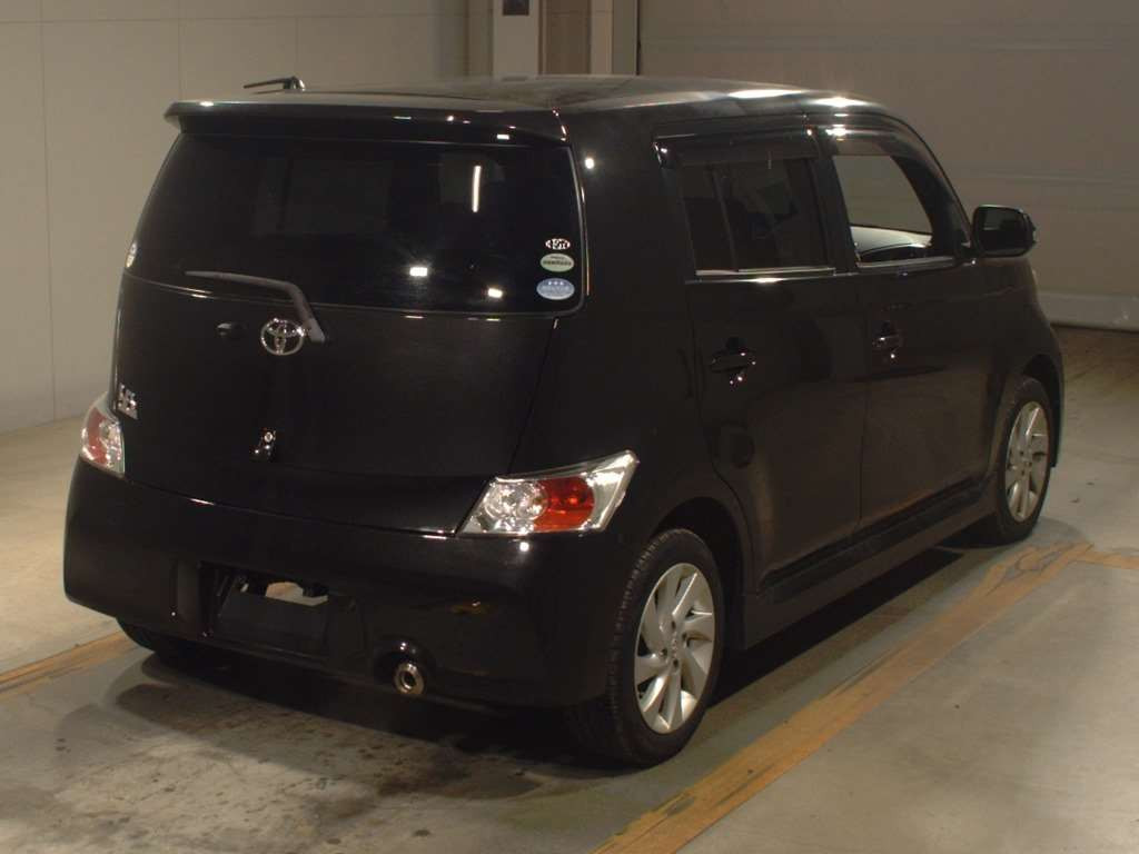 2011 Toyota bB QNC20[1]