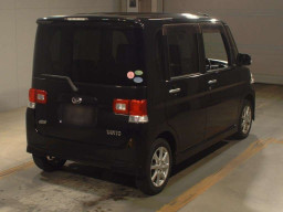 2012 Daihatsu Tanto