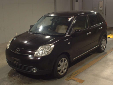 2006 Mazda Verisa