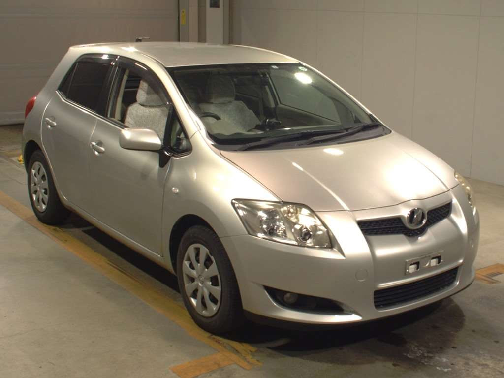 2009 Toyota Auris NZE151H[2]