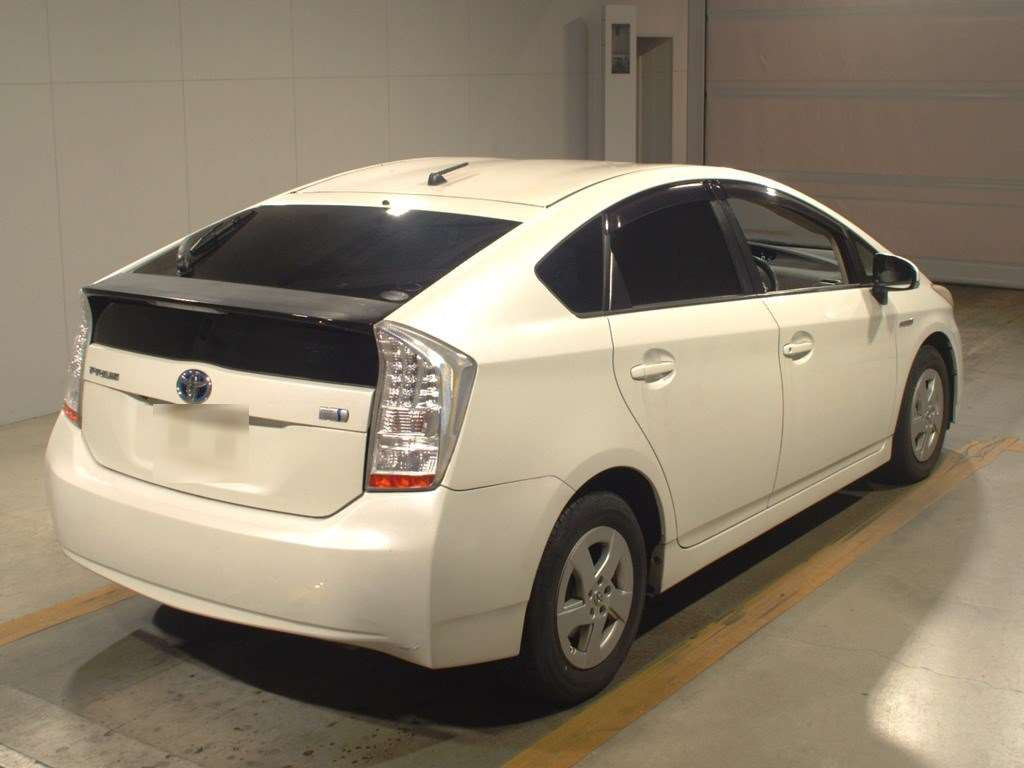 2011 Toyota Prius ZVW30[1]