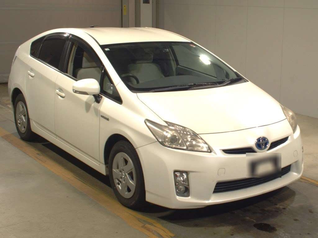 2011 Toyota Prius ZVW30[2]