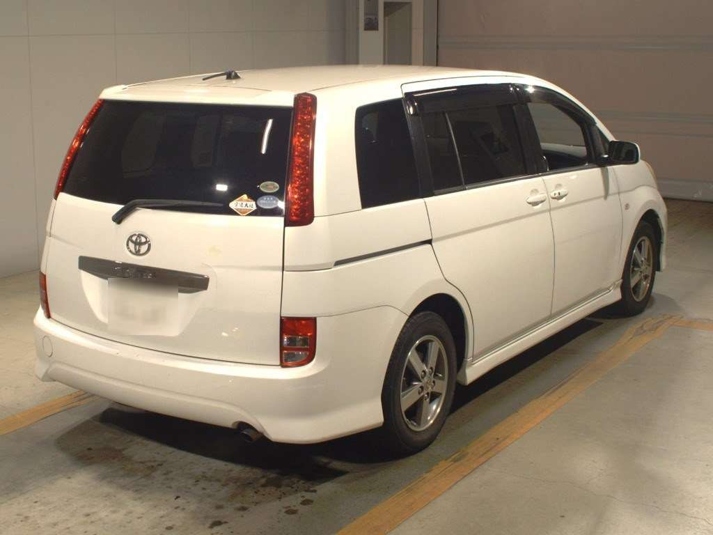 2006 Toyota Isis ZNM10W[1]