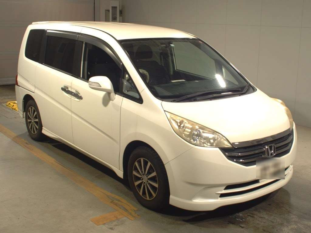 2008 Honda Step WGN RG1[2]