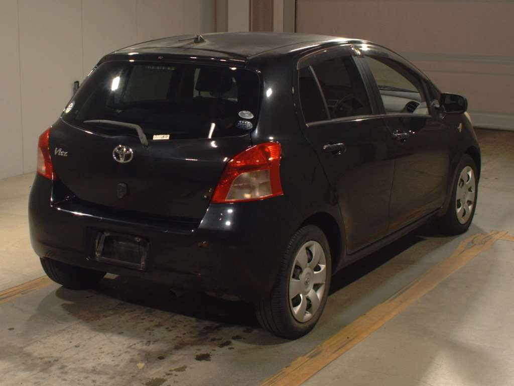 2005 Toyota Vitz SCP90[1]