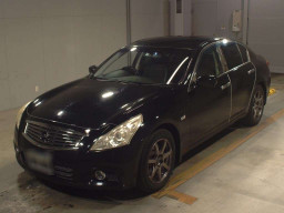 2010 Nissan Skyline