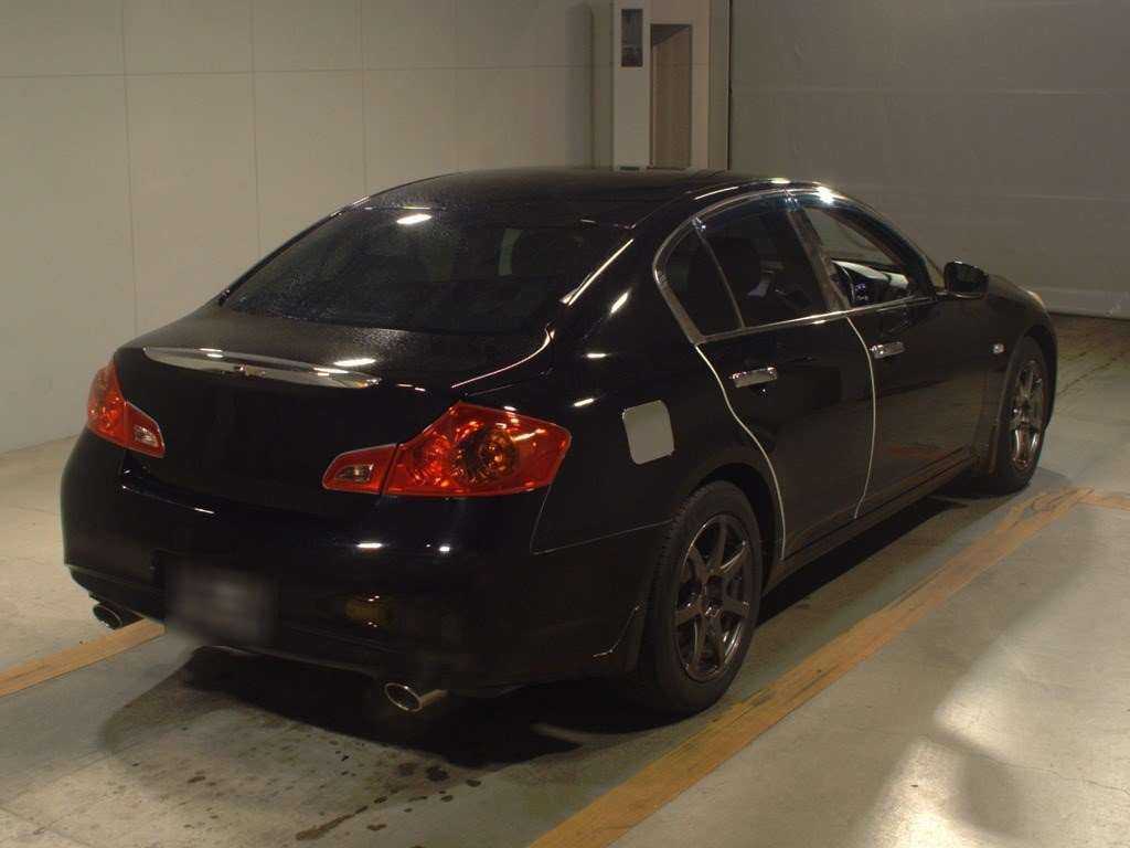 2010 Nissan Skyline V36[1]