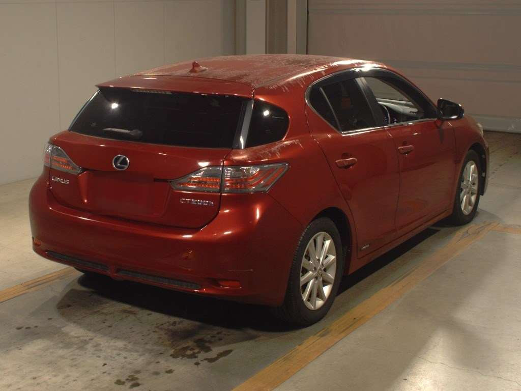 2011 Lexus CT ZWA10[1]