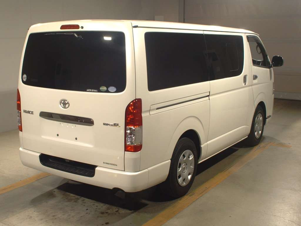 2016 Toyota Hiace Van TRH200V[1]