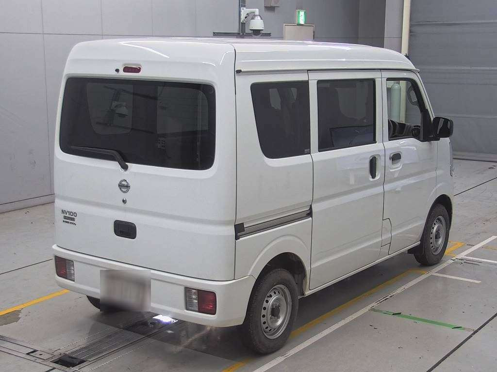 2022 Nissan NV100 Clipper DR17V[1]