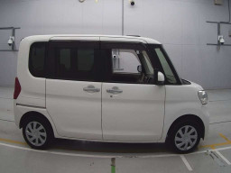 2015 Daihatsu Tanto