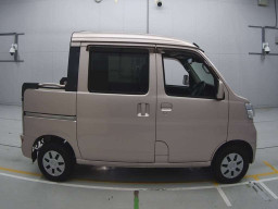 2020 Daihatsu Hijet Cargo