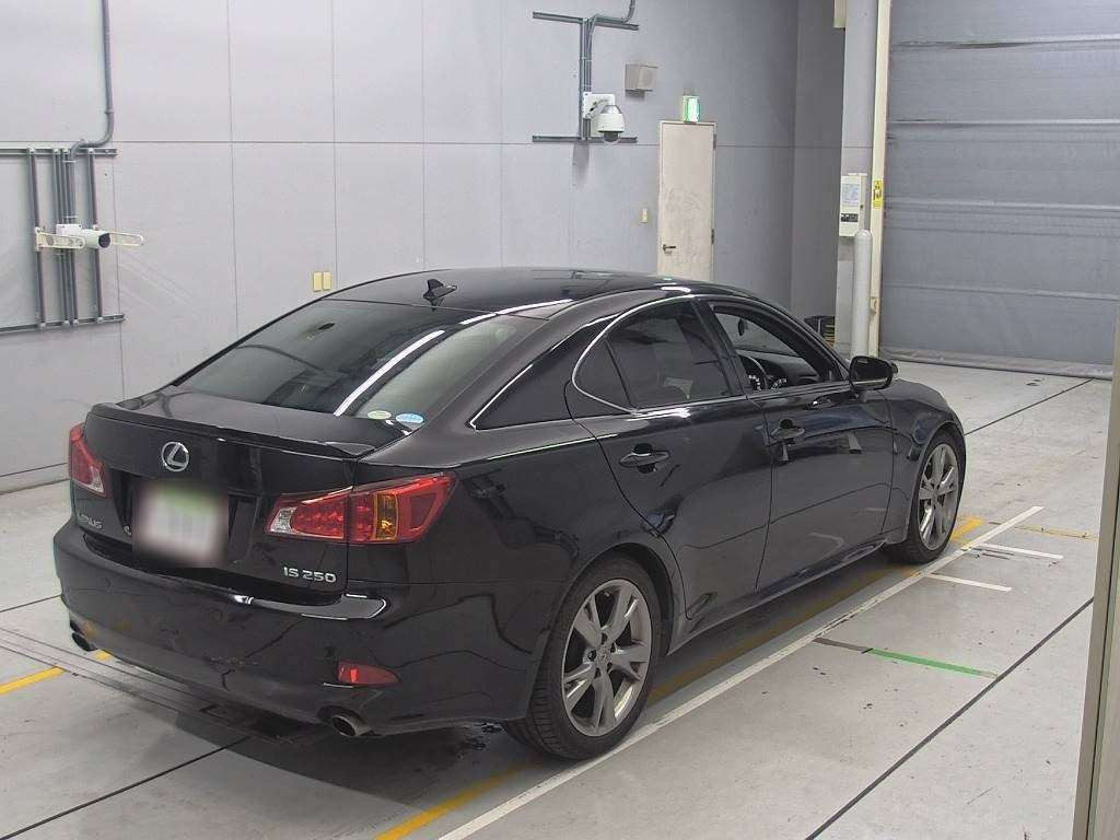 2009 Lexus IS GSE20[1]