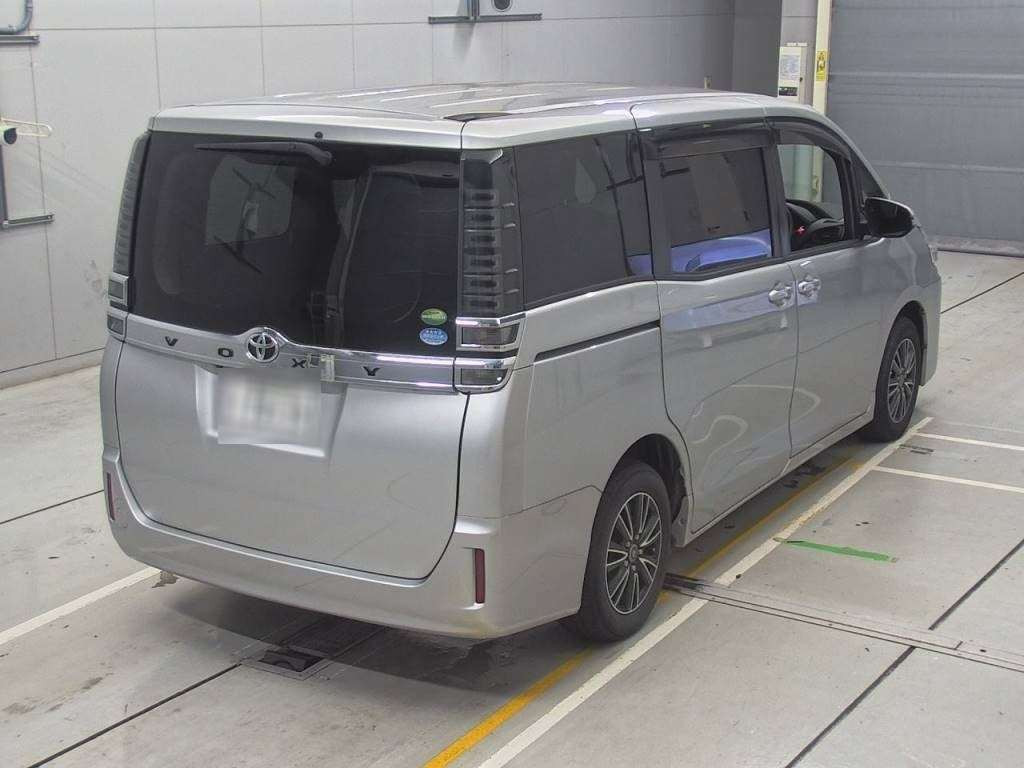 2018 Toyota Voxy ZRR80G[1]