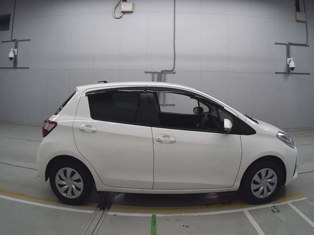 2019 Toyota Vitz NSP130[2]