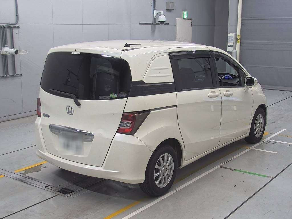 2012 Honda Freed Spike GB3[1]