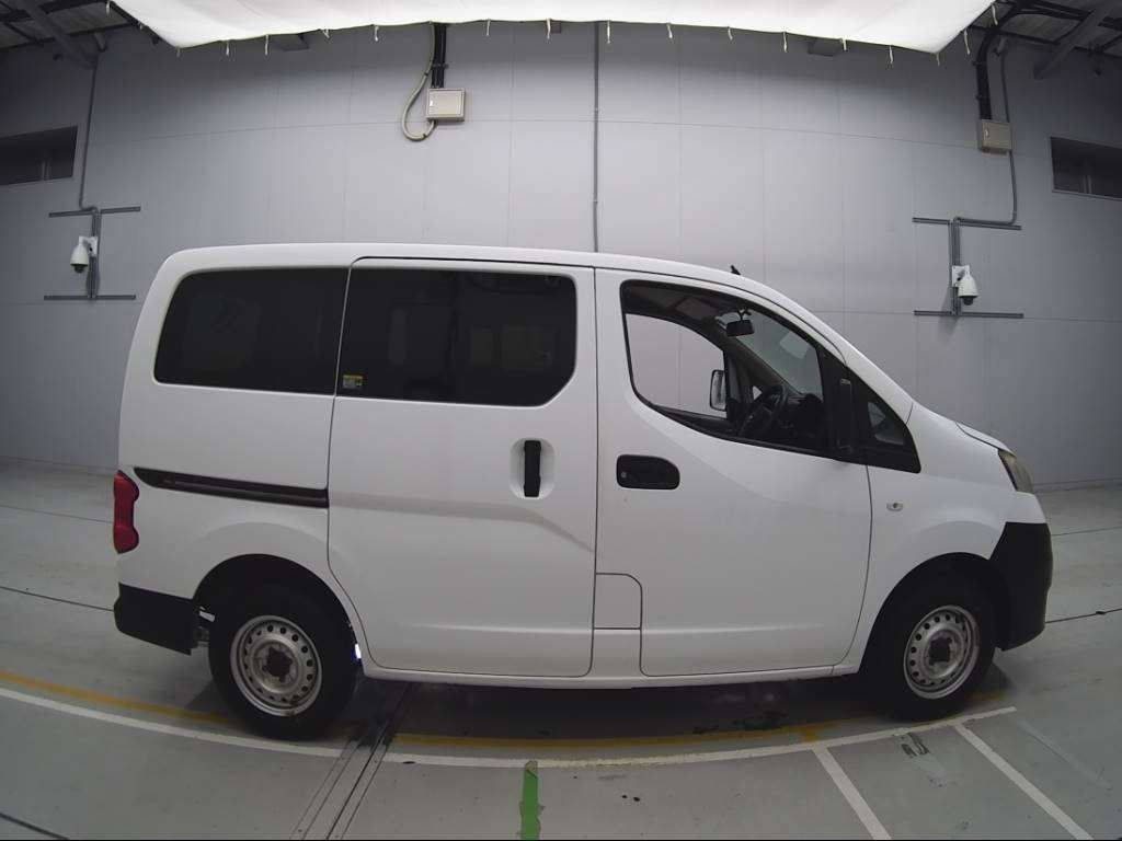 2017 Nissan NV200 Vanette VM20[2]