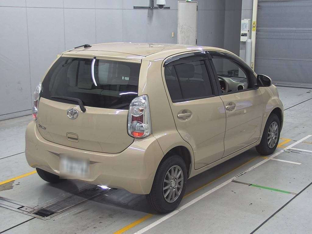 2010 Toyota Passo KGC30[1]