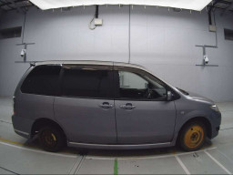 2005 Mazda MPV