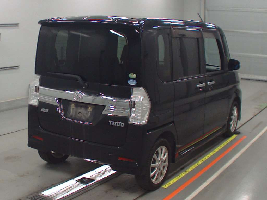 2014 Daihatsu Tanto Custom LA600S[1]