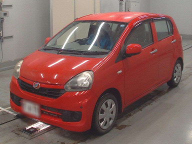 2013 Daihatsu Mira es