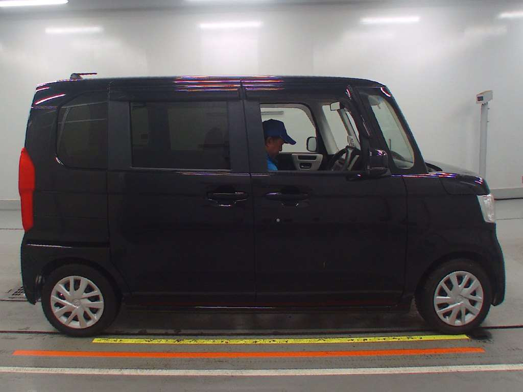 2020 Honda N-BOX JF3[2]