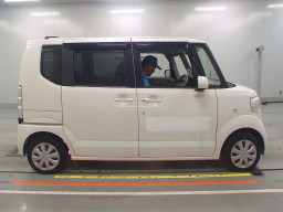 2015 Honda N-BOX