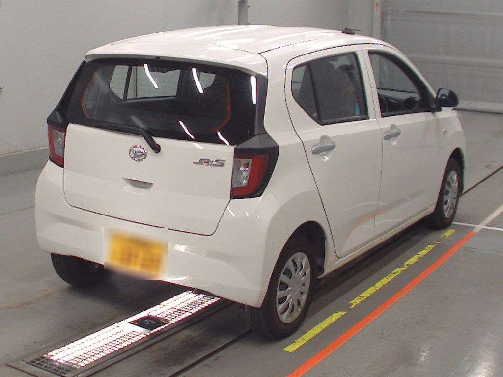 2022 Daihatsu Mira es LA360S[1]