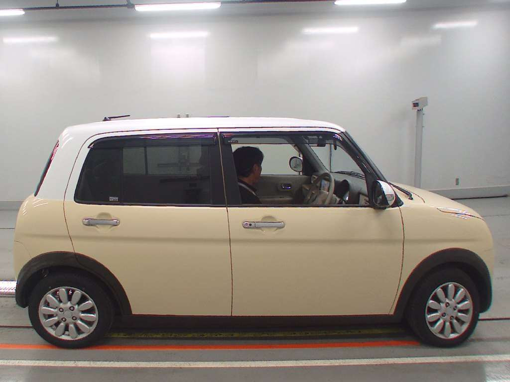 2015 Suzuki ALTO Lapin HE33S[2]