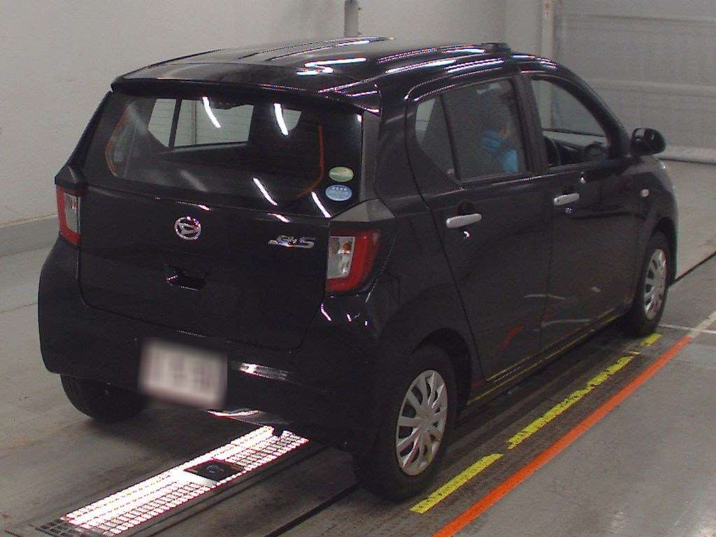 2021 Daihatsu Mira es LA350S[1]