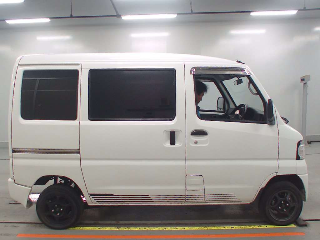 2012 Mitsubishi Minicab Miev U67V[2]