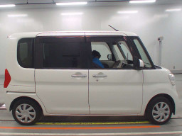 2014 Daihatsu Tanto