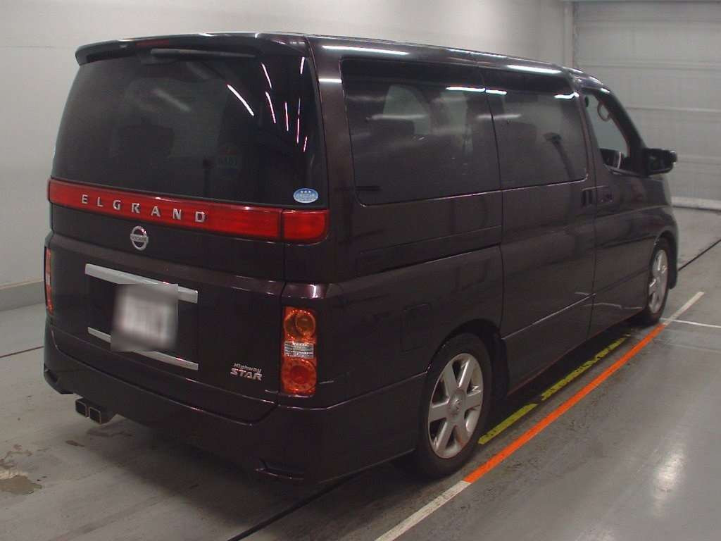 2009 Nissan Elgrand ME51[1]