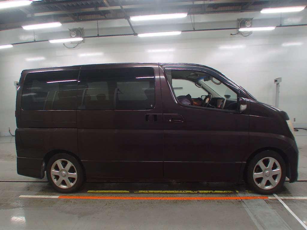 2009 Nissan Elgrand ME51[2]