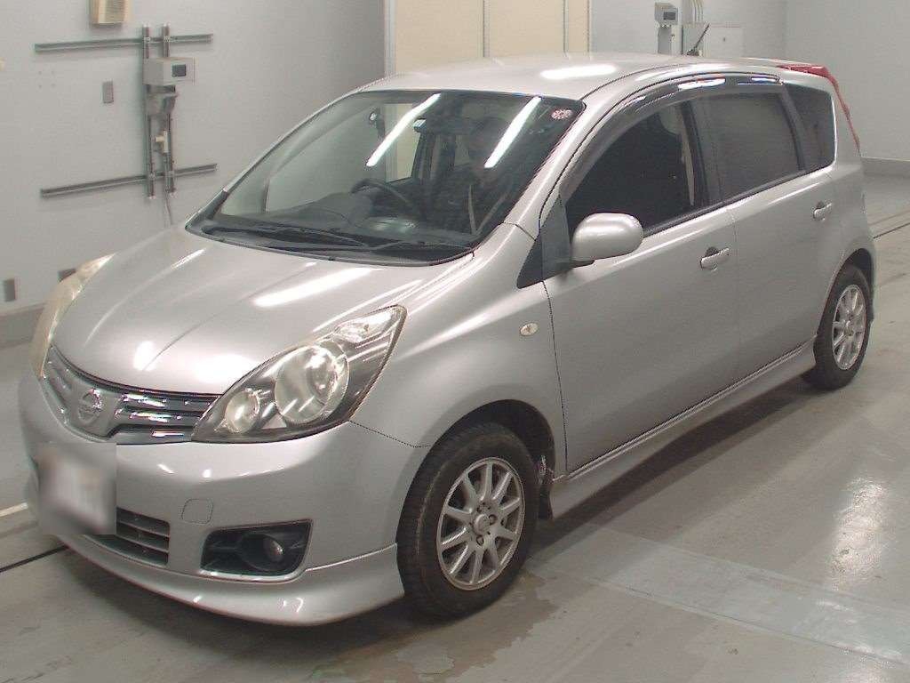 2010 Nissan Note E11[0]