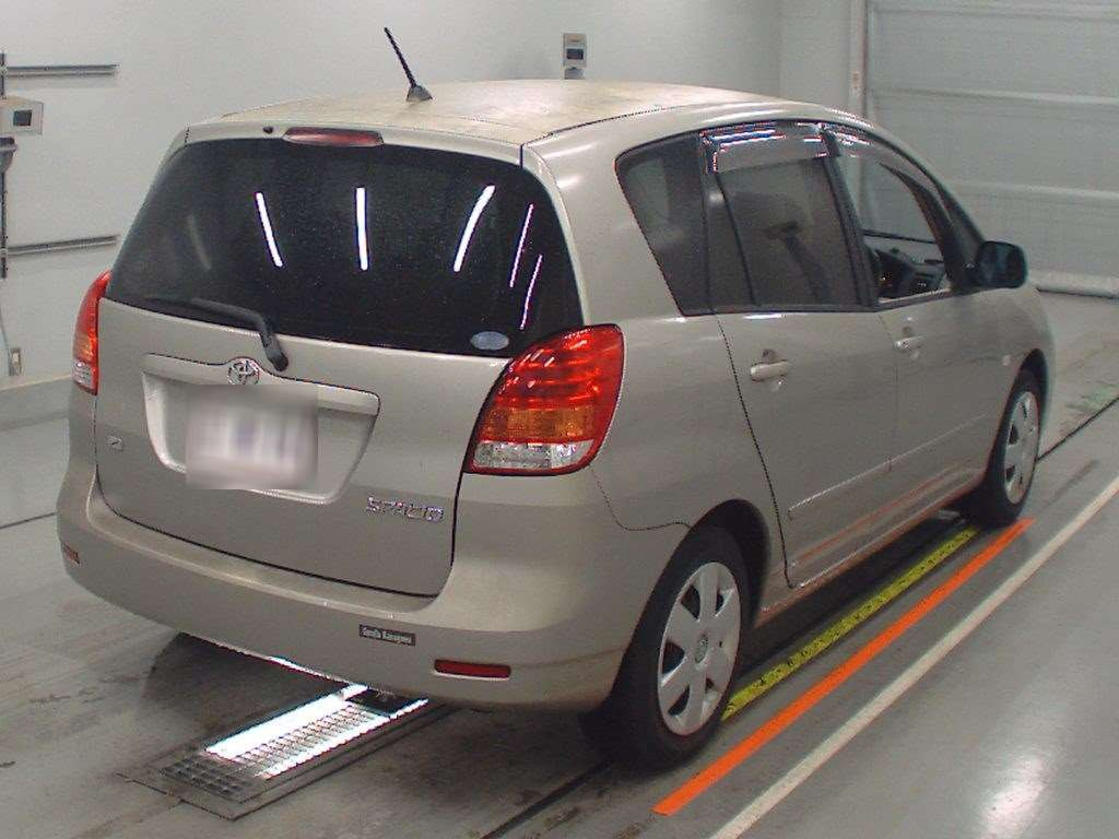 2004 Toyota Corolla Spacio NZE121N[1]