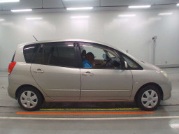 2004 Toyota Corolla Spacio