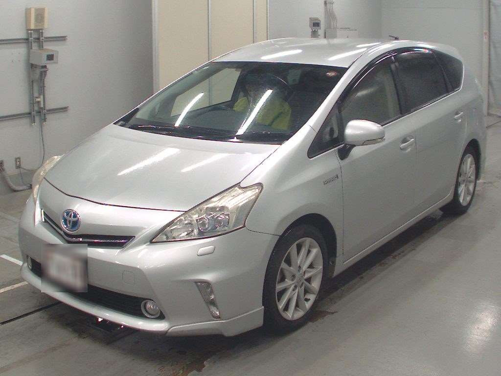 2012 Toyota Prius alpha ZVW41W[0]