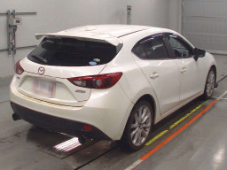 2015 Mazda Axela Sport